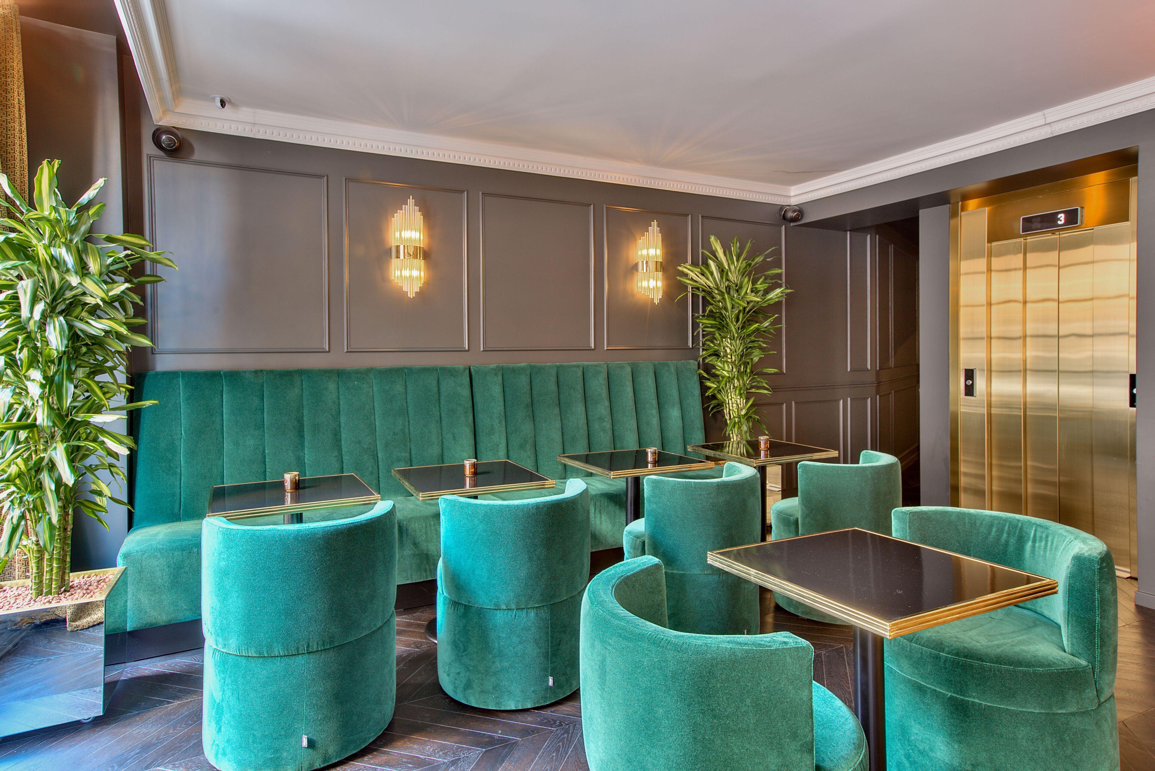 Hotel Maison Barbes 4*