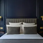 Maison Barbes 4* Paris