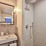 Maison Barbes 4* Paris