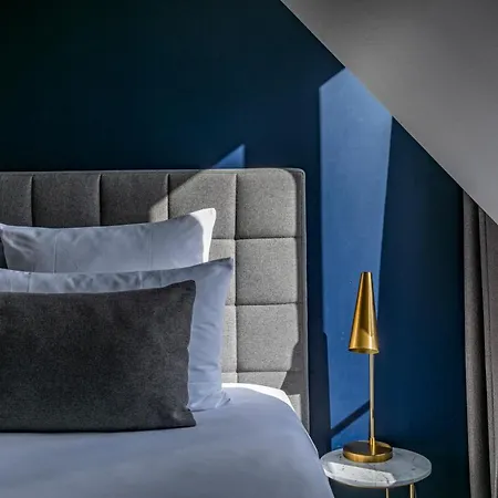 Maison Barbès 4* Parigi